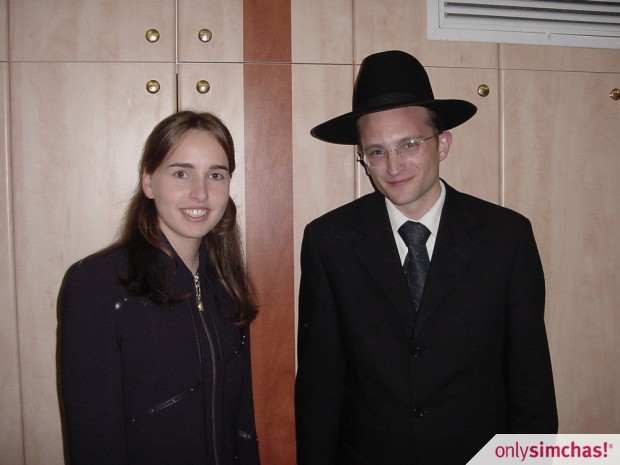 Engagement  of  Tova Nechama Gross & Tuvia Moshe Mendelsohn