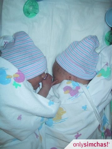 Birth  of  Twins!! Boy and Girl!! to Sorochel & Ranaan Broderick