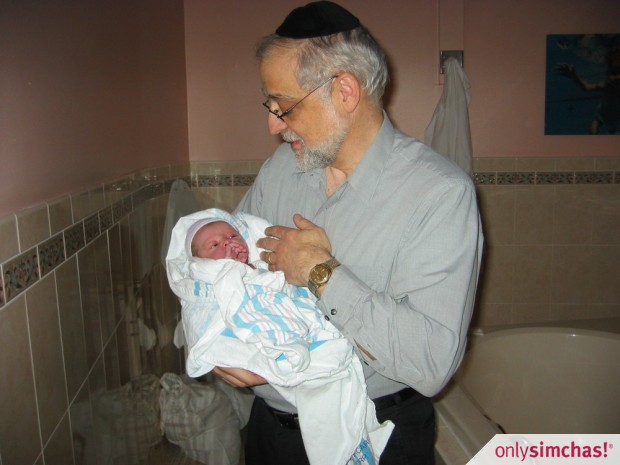 Bris  of  Yaakov Yitzchak son of Aliza(Katz)&Eli Shapiro