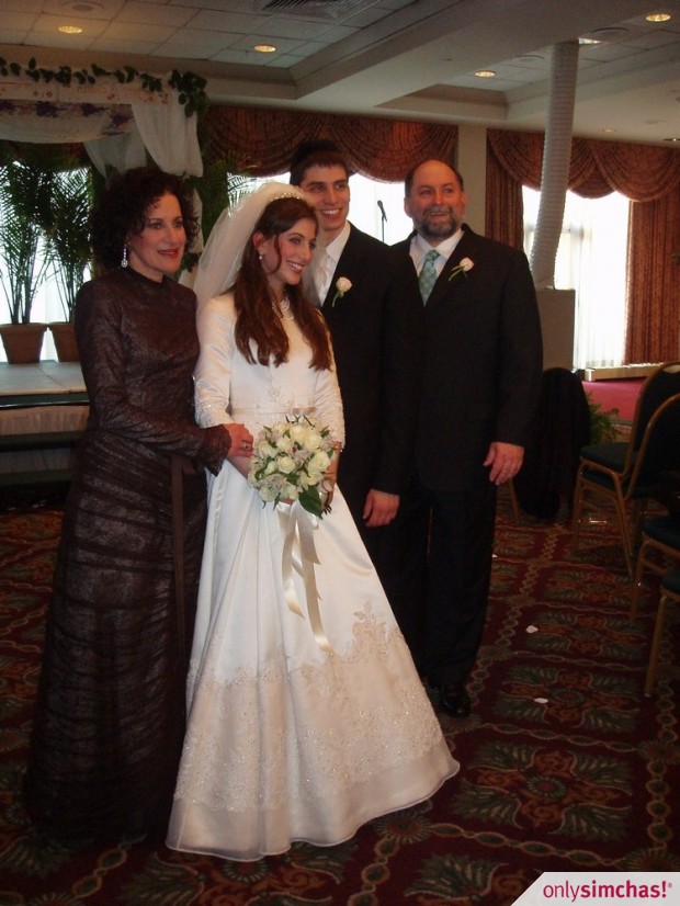 Wedding  of  Aliza Breitbart & Danny Gottesman (with pics!)