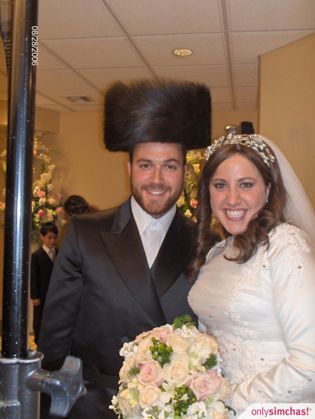 Wedding  of  Malky  Weiss & Mutti Sammet With Pics