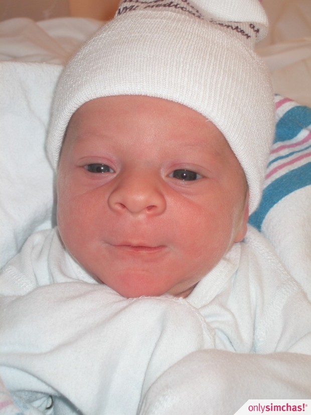 Birth  of  Baby boy to Lauren & Shalom Gelbtuch