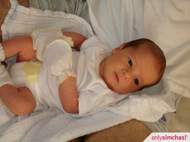 Birth  of  Baby Boy to Adee and Ilana Weismark (Benarroch)