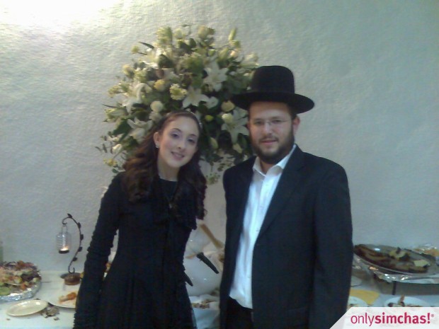 Engagement  of  Janki Weiszberger & Chedvi Stern