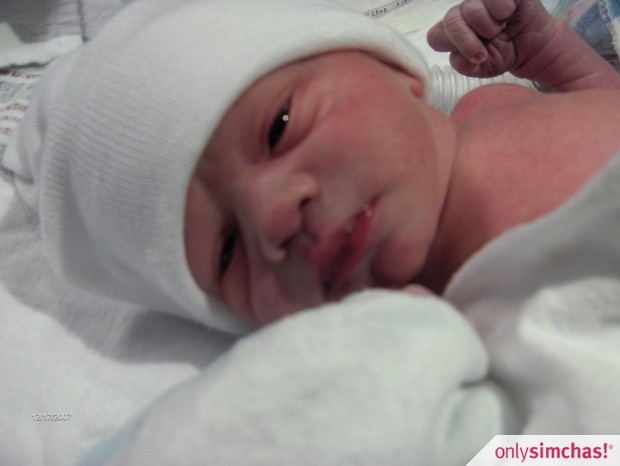 Birth  of  Baby Boy to Deena and Noam Davidovics