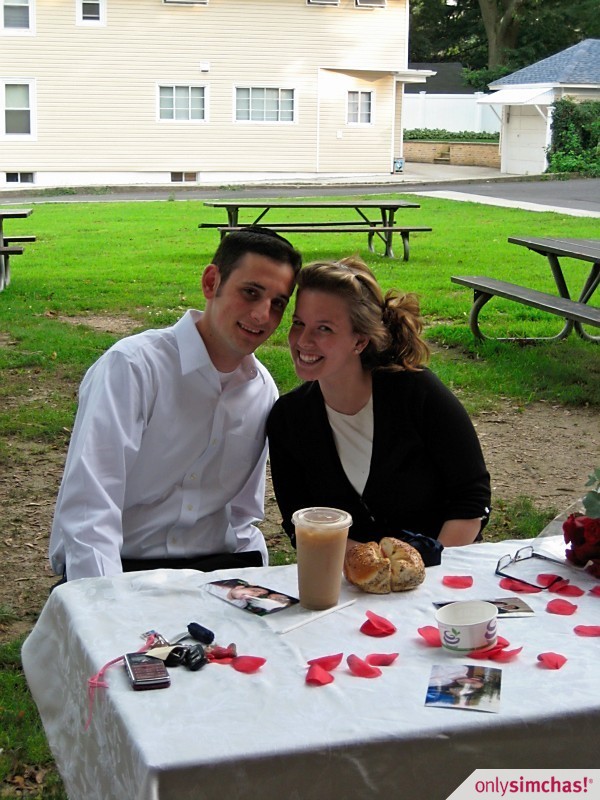 Engagement  of  Shani Hochbaum & Aaron Malitzky