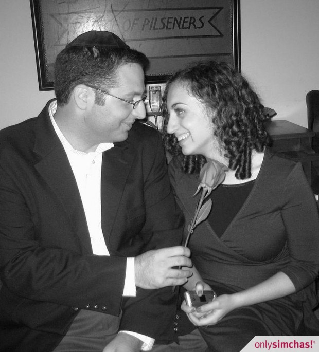 Engagement  of  Ariella Herst & Dovid Zerkin