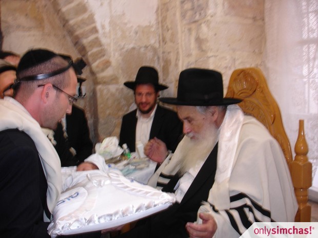 Bris  of  Yosam Shimon Elazar Steinherz (Dovid & Batya)