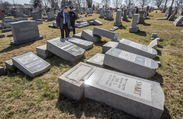 Philadelphia Steps Up To Protect Their Jewish Cemetery