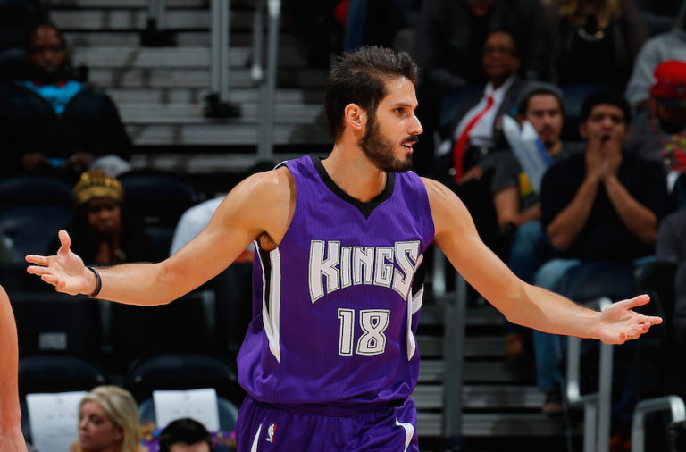 Omri Casspi, First Israeli to Play in NBA, Signs with Golden State Warriors