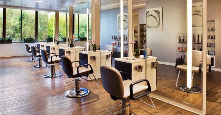 Hair Salon Ordered to Pay $12,500 to Jewish Employee for Not Working on the Sabbath