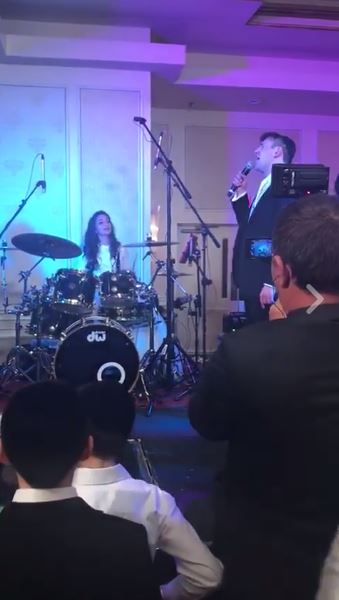 Video of the Day: Chattan Sings while Kalah Plays the Drums – Cool!