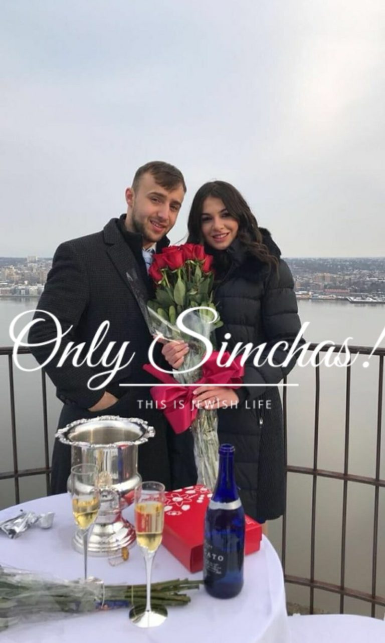 Engagement of Leah Aronov (queens) and Yoni Menashe (Pomona)!!