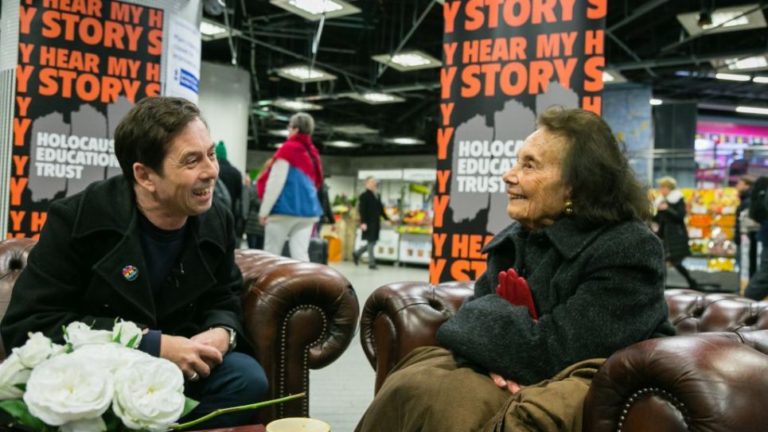 Holocaust Survivor Tells Her Story to Liverpool Street Station Commuters