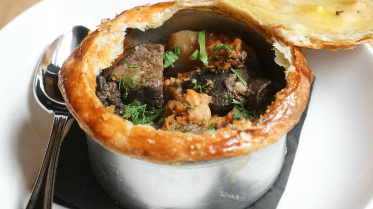 Try this unique cholent pot pie recipe this Shabbos!