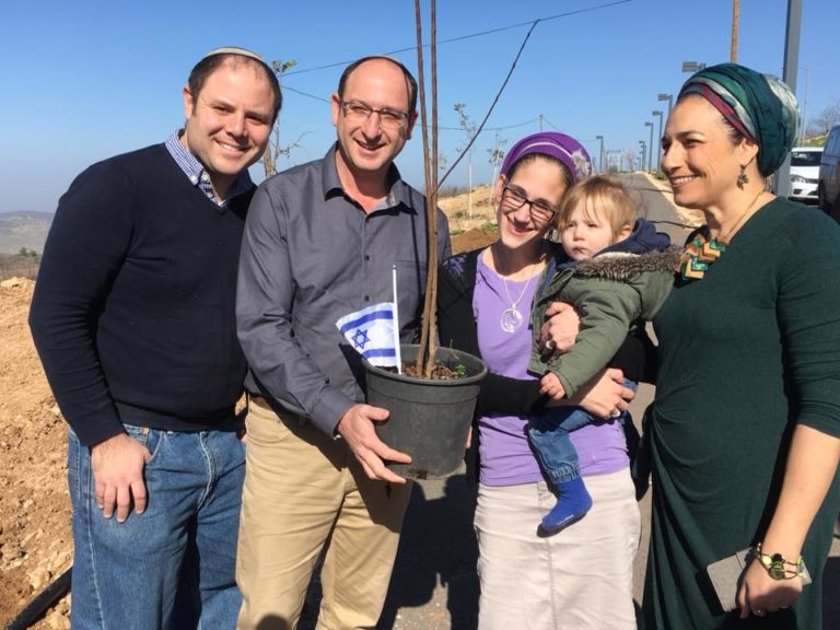 20 Families Who Named a Child “Gil-ad” Plant Trees with the Shaer Family