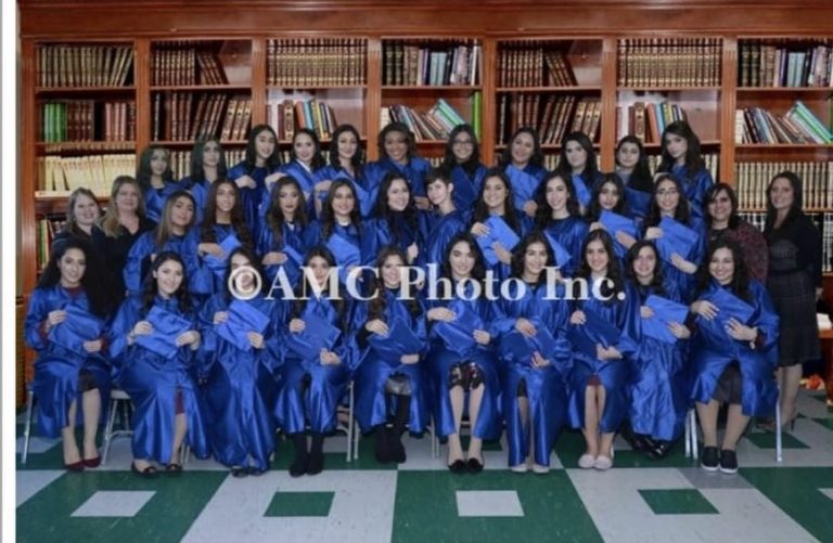 Graduating class of 2018, from Ohr Chana High School!