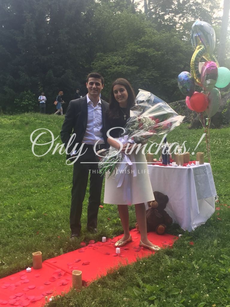 Engagement of Avi farber and Sarala helmreich