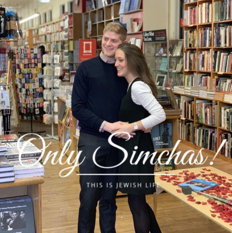 Engagement of Jenna Reich (Scarsdale) to Josh Ottensosser (Englewood)!!