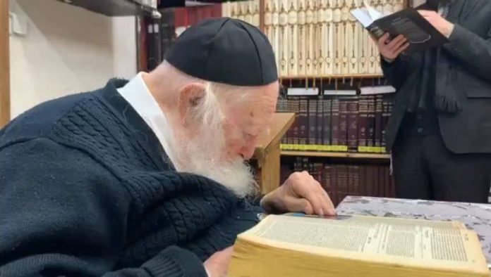 Mazal tov to Rabbi Chaim Kanievsky on his 92nd Birthday #onlysimchas