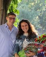 Engagement of Ari Goldstein and Sarah Cromwell! #onlysimchas