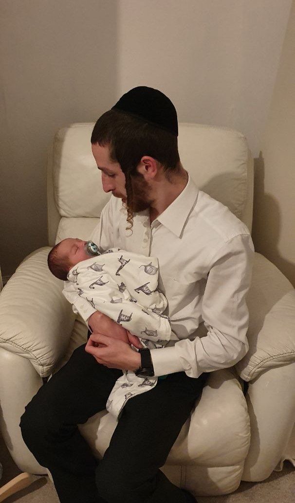 Mazel Tov To Shimon Pollak & Family On The Birth Of Their New Baby Boy!