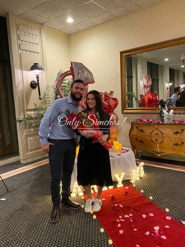Engagement of Elya Tirnuer to Dina Wagschal!