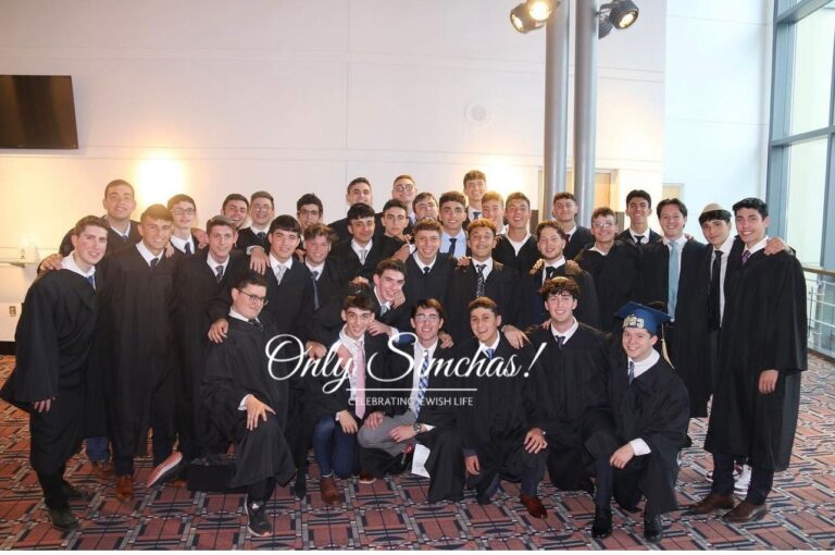 Mazal tov to the  graduating class of Yeshiva Ohr Chaim 2023 🎓👏